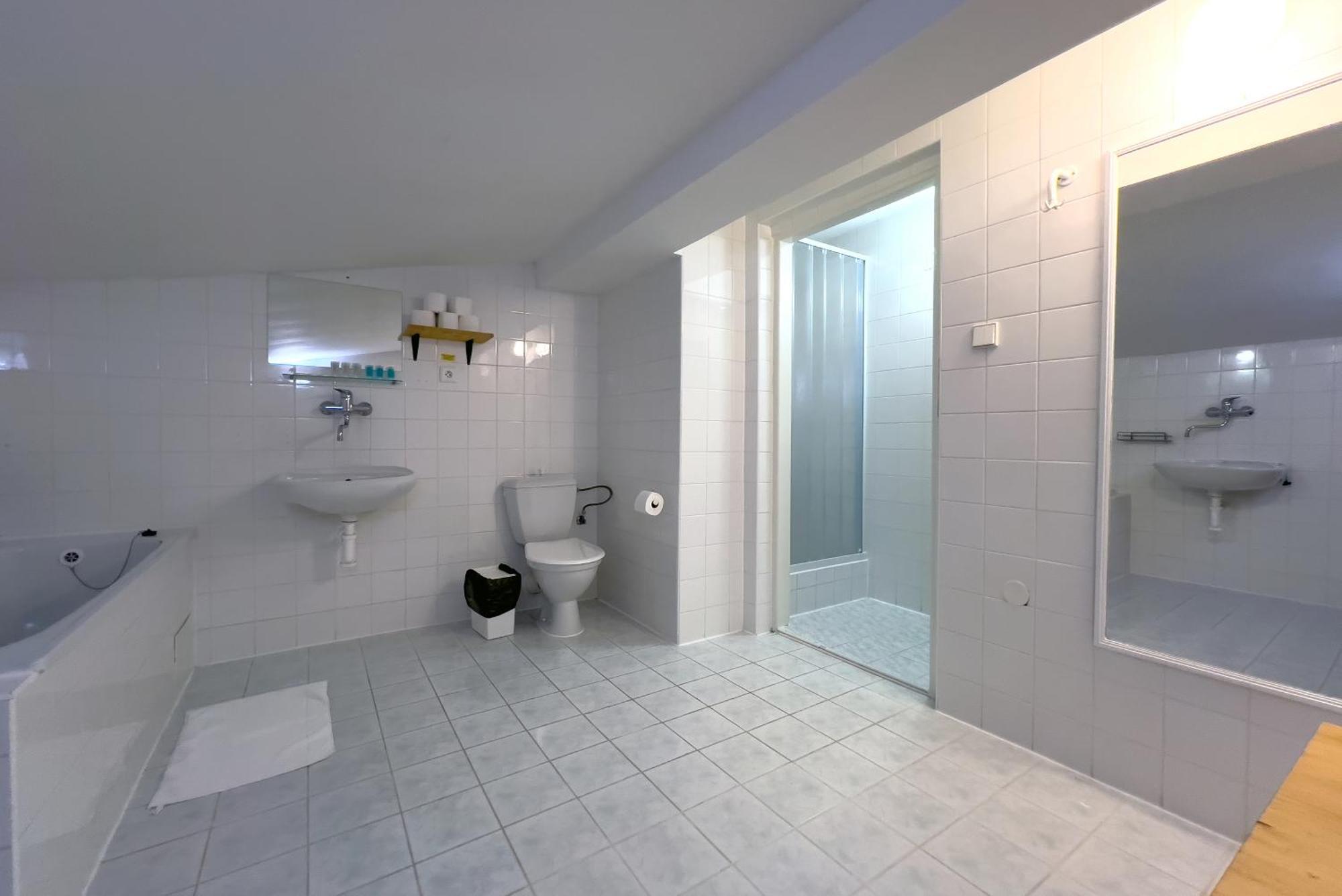 Hotel Horni Pramen Spindleruv Mlyn Room photo