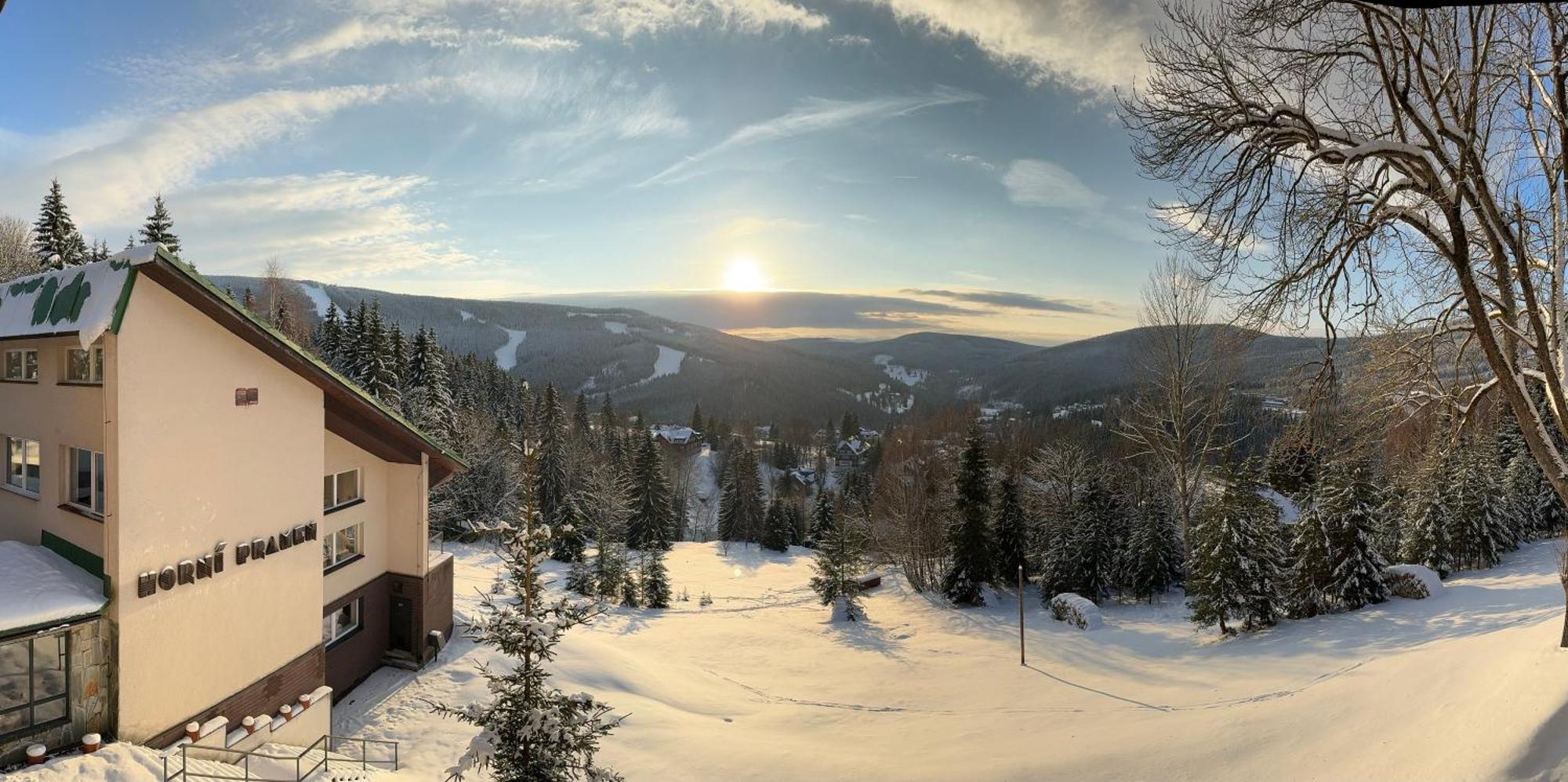 Hotel Horni Pramen Spindleruv Mlyn Exterior photo