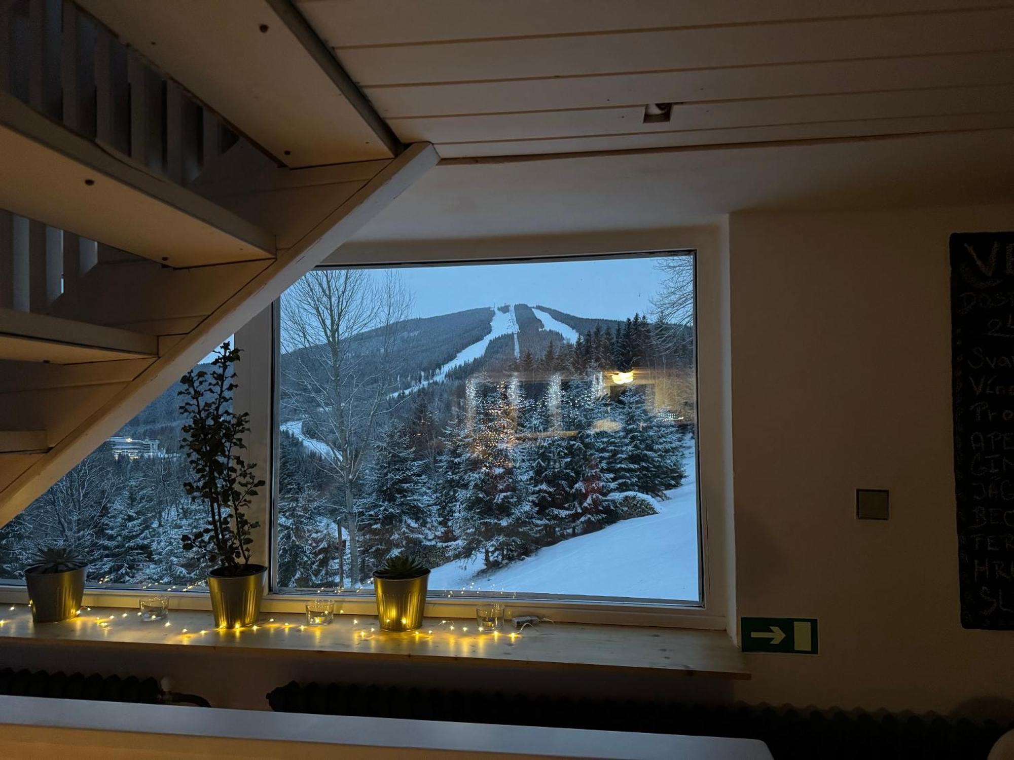 Hotel Horni Pramen Spindleruv Mlyn Exterior photo