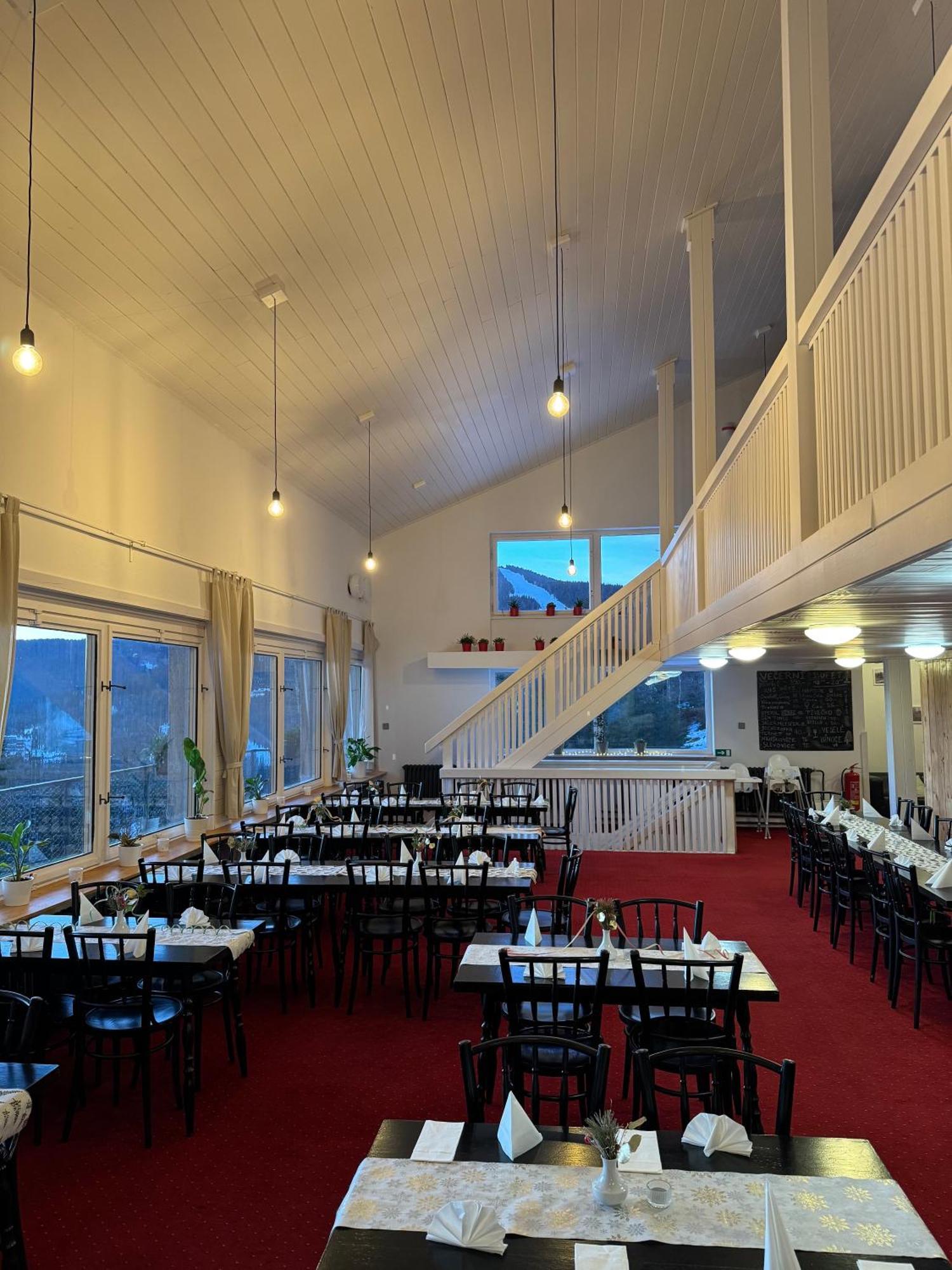 Hotel Horni Pramen Spindleruv Mlyn Exterior photo