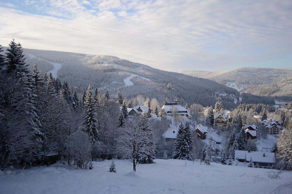 Hotel Horni Pramen Spindleruv Mlyn Exterior photo